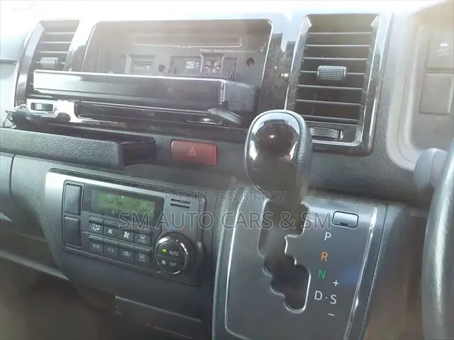 Toyota HiAce 2023 Black
