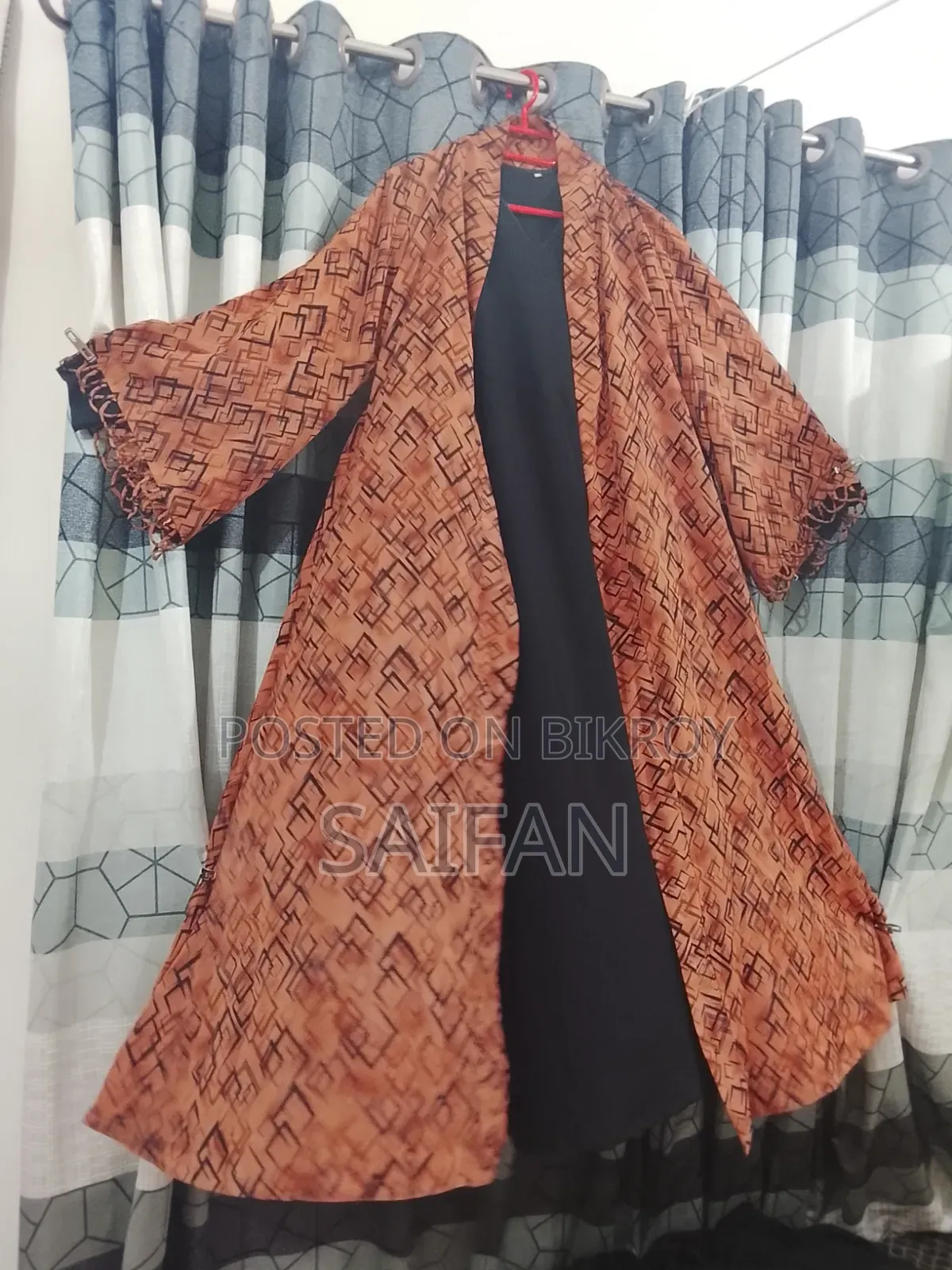 Dhamaka Offer! Imported clothes at local prices