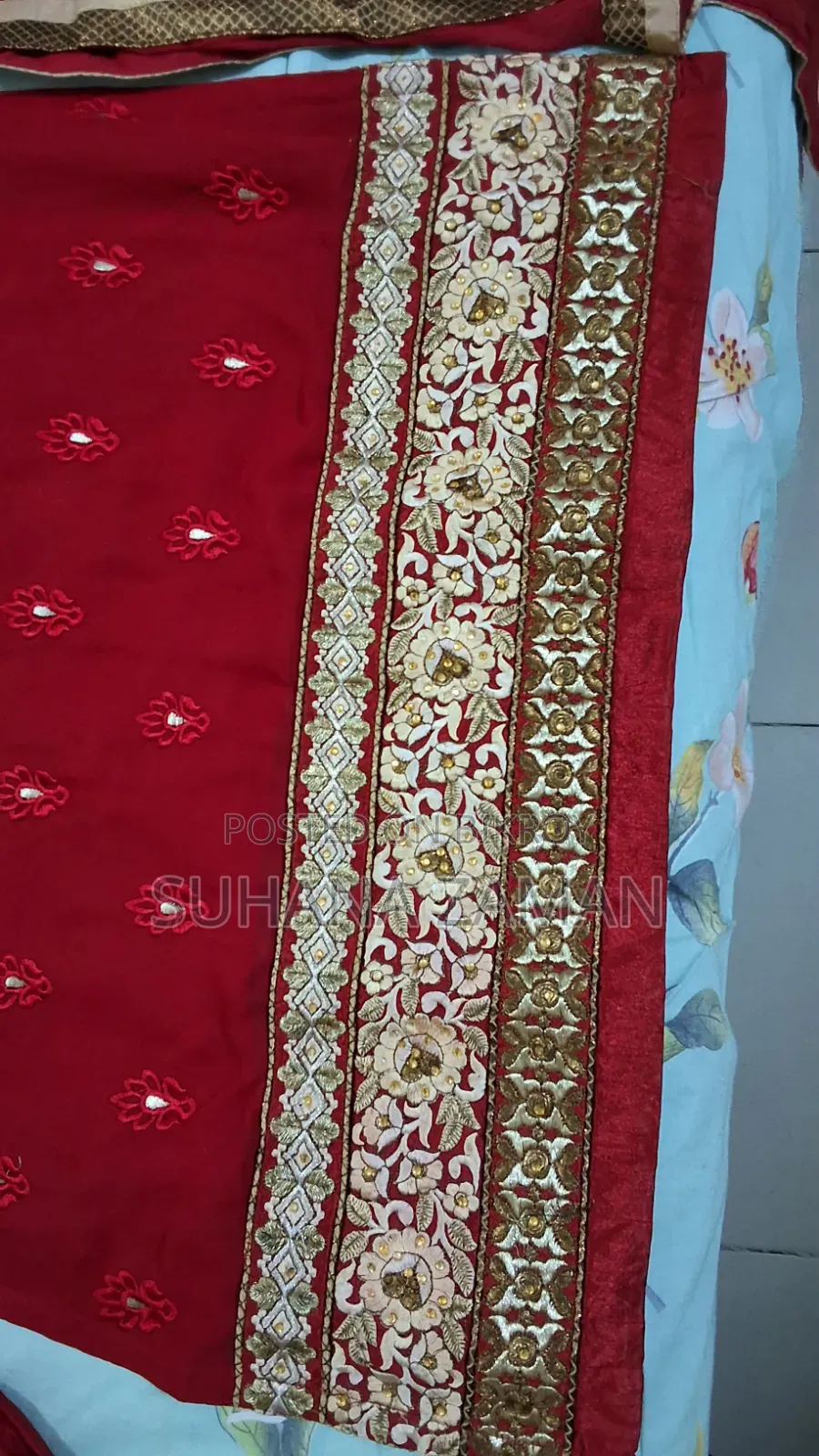 ব্যবহৃত মেয়েদের পোশাক