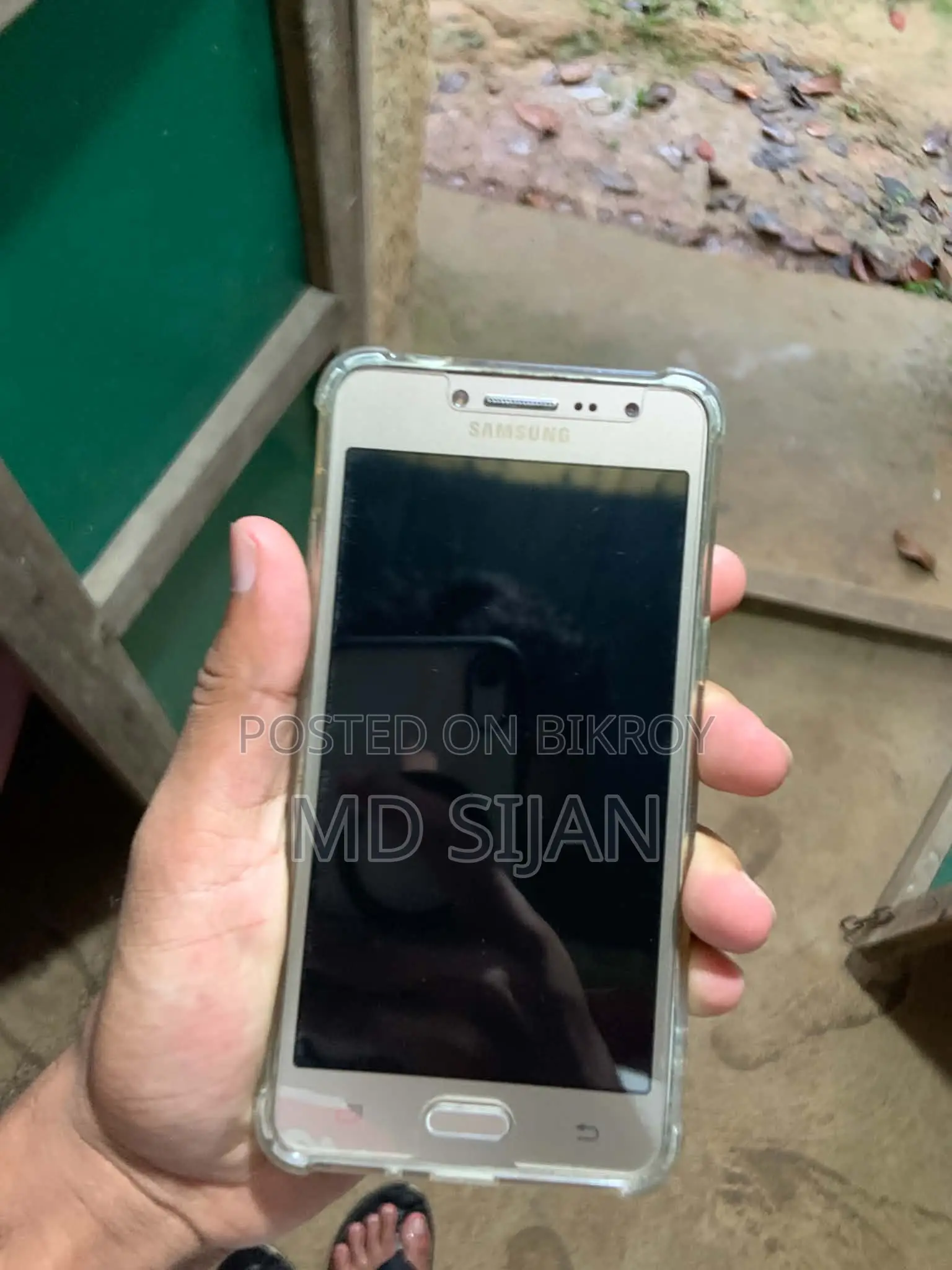 Samsung Galaxy J2 8 GB Gold