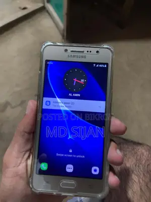 Samsung Galaxy J2 8 GB Gold