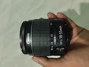 Canon EOS 700D Body Canon EF-S 18-55mm Lens