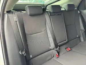 Toyota Prius 2023 Pearl