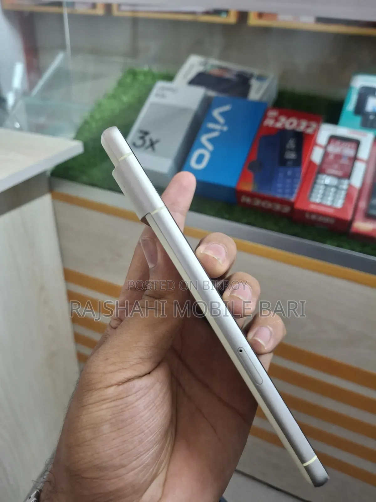 গুগল পিক্সেল ৭ ১২৮ জিবি হলুদ