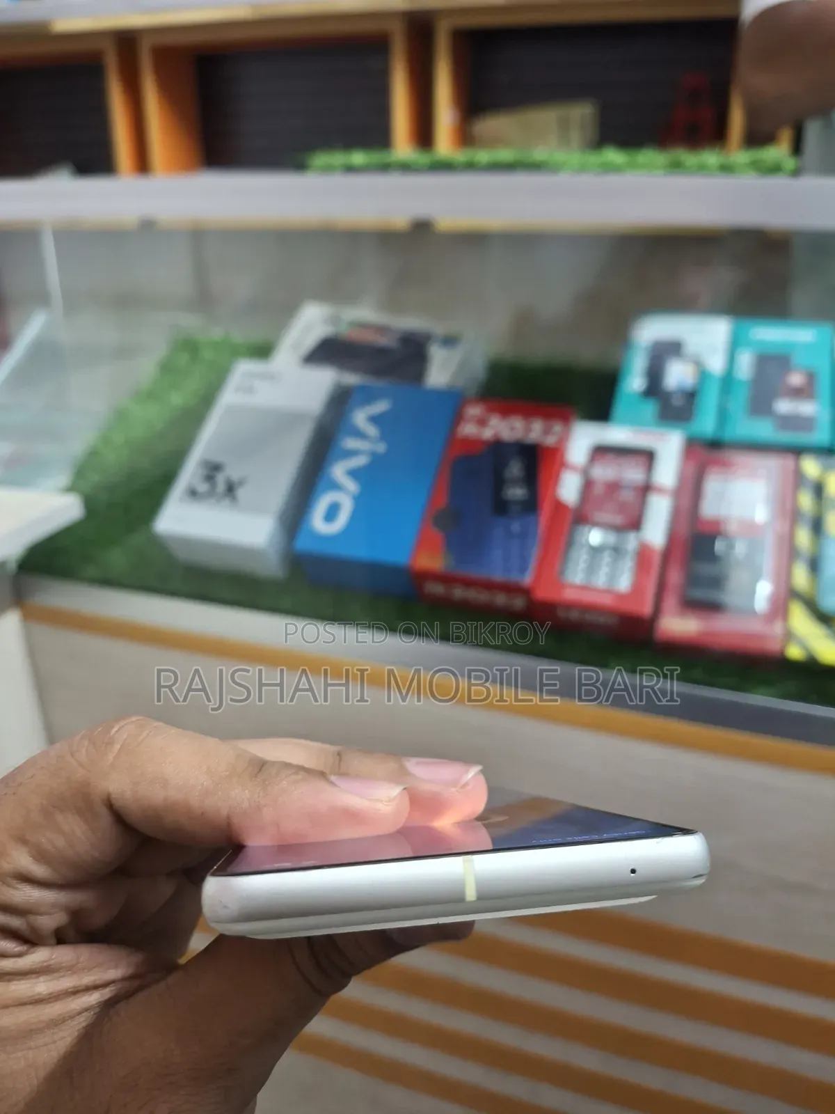 গুগল পিক্সেল ৭ ১২৮ জিবি হলুদ