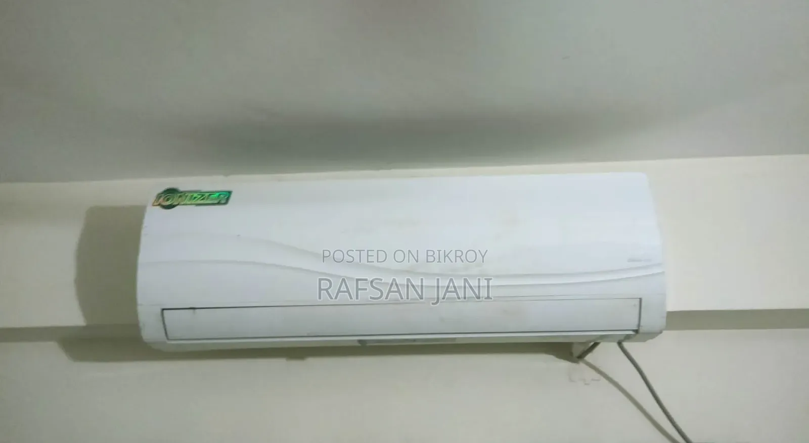 1.5 Ton AC, used for two years, no issues, contact quickly