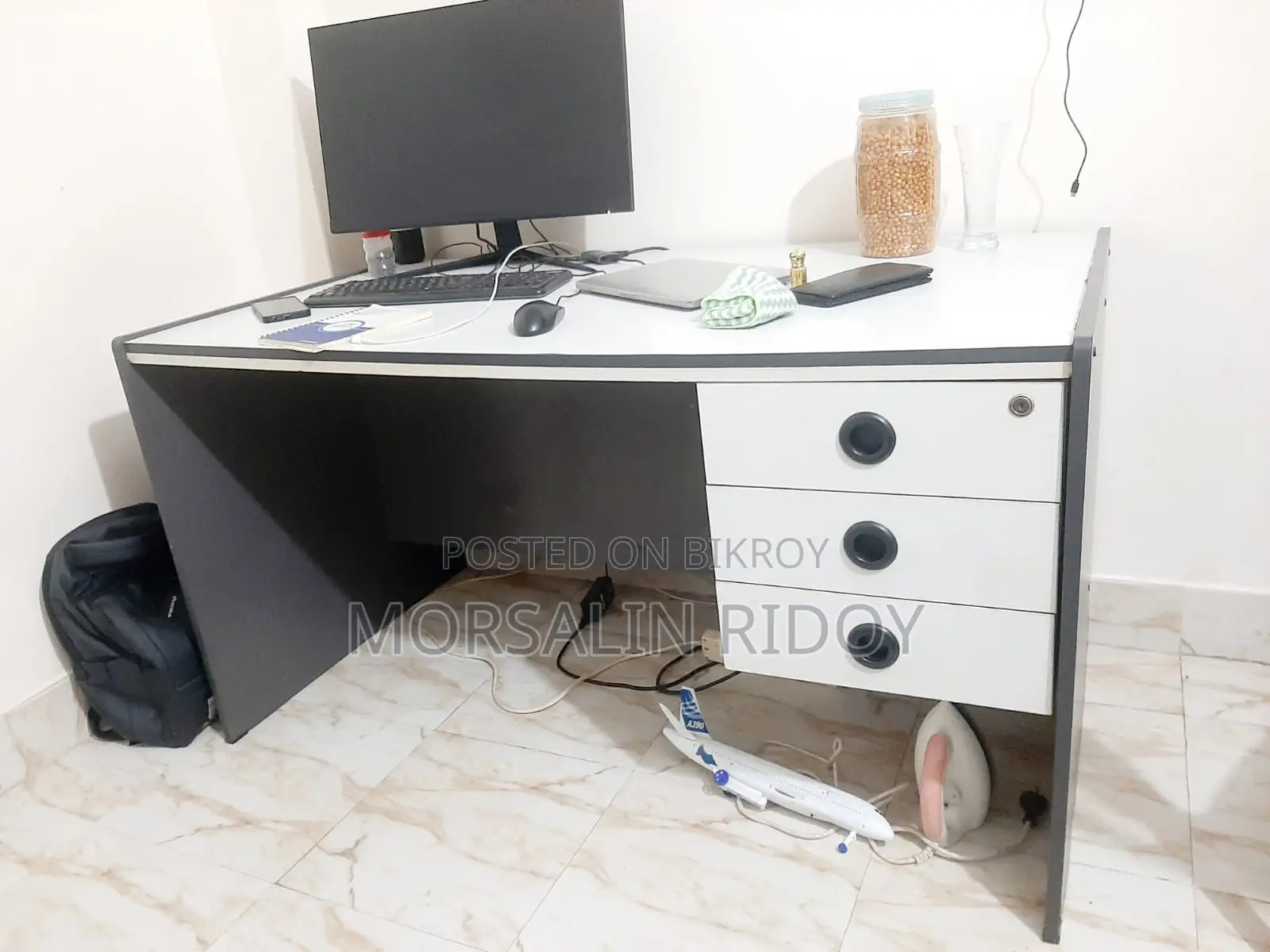 Otobi Office Table