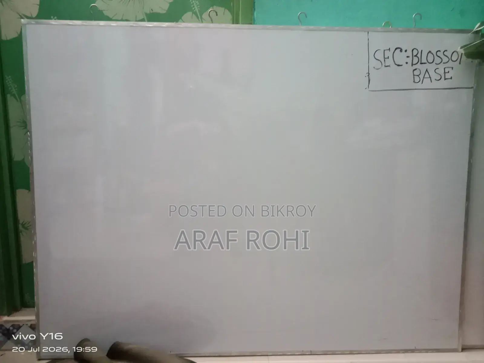 White Board 4/3 Feet