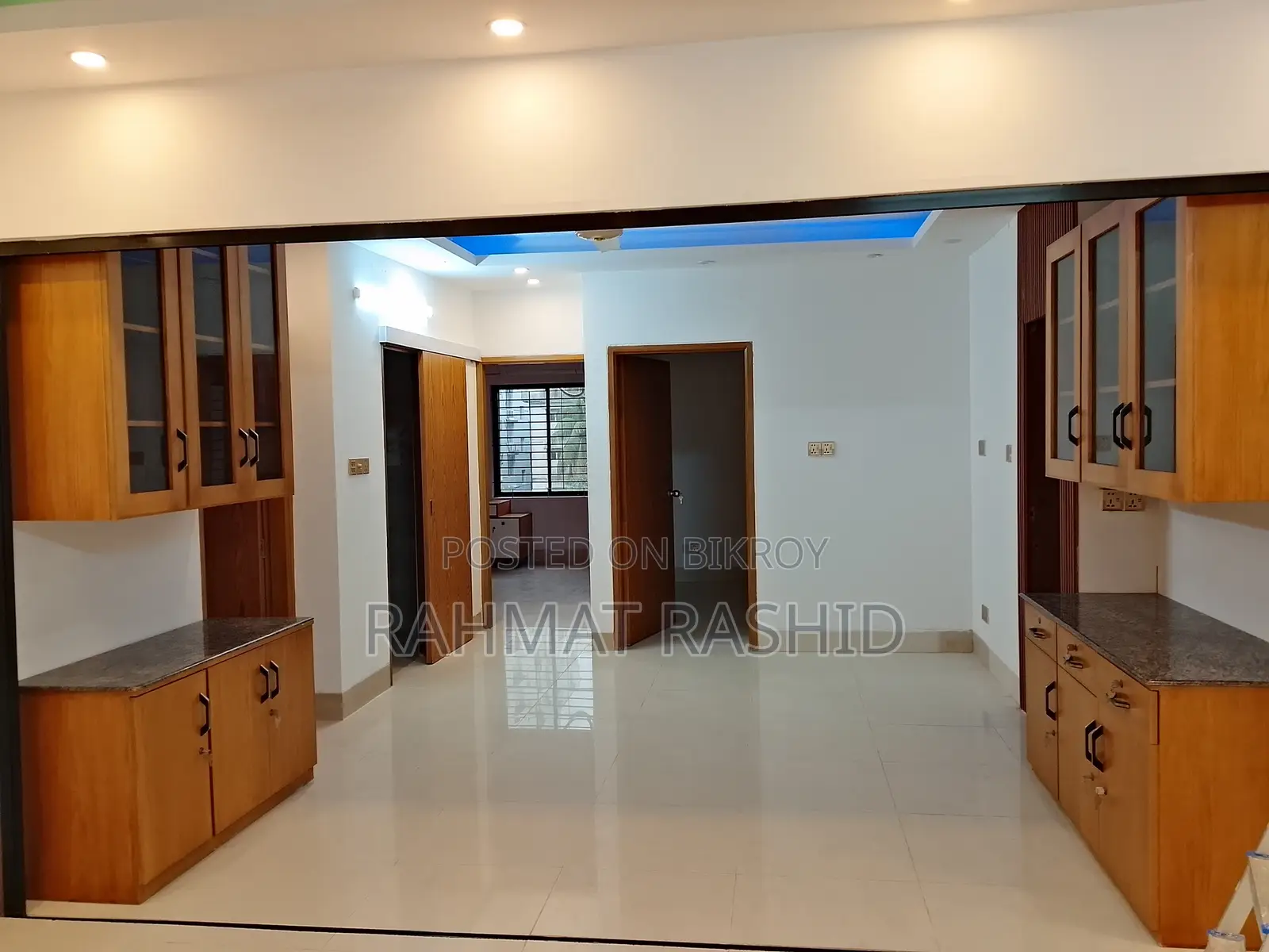 Furnished 3-bedroom Apartment in Khosh Mahal, Dhanmondi for Rent