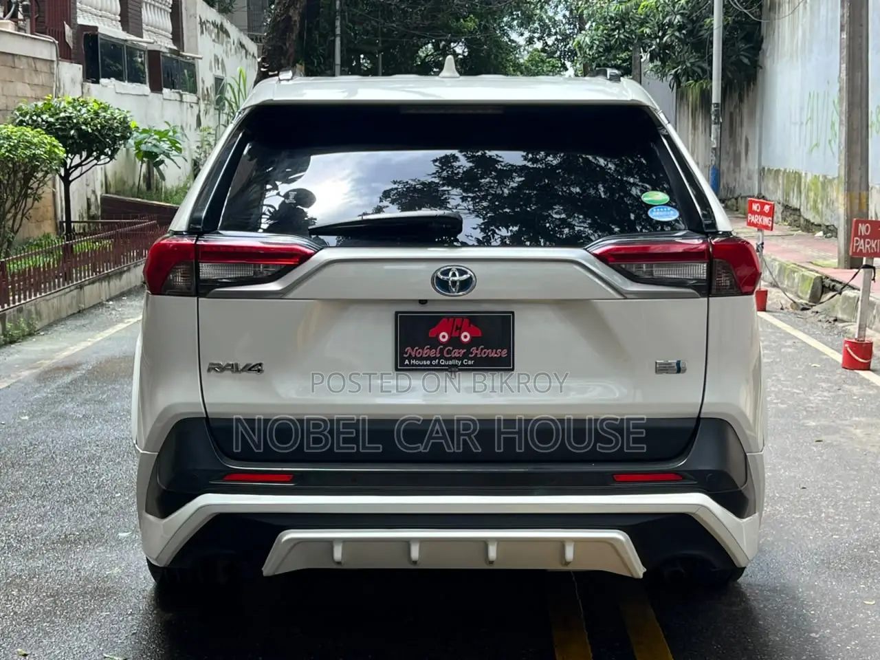 Toyota RAV4 Adventure 2019 Pearl