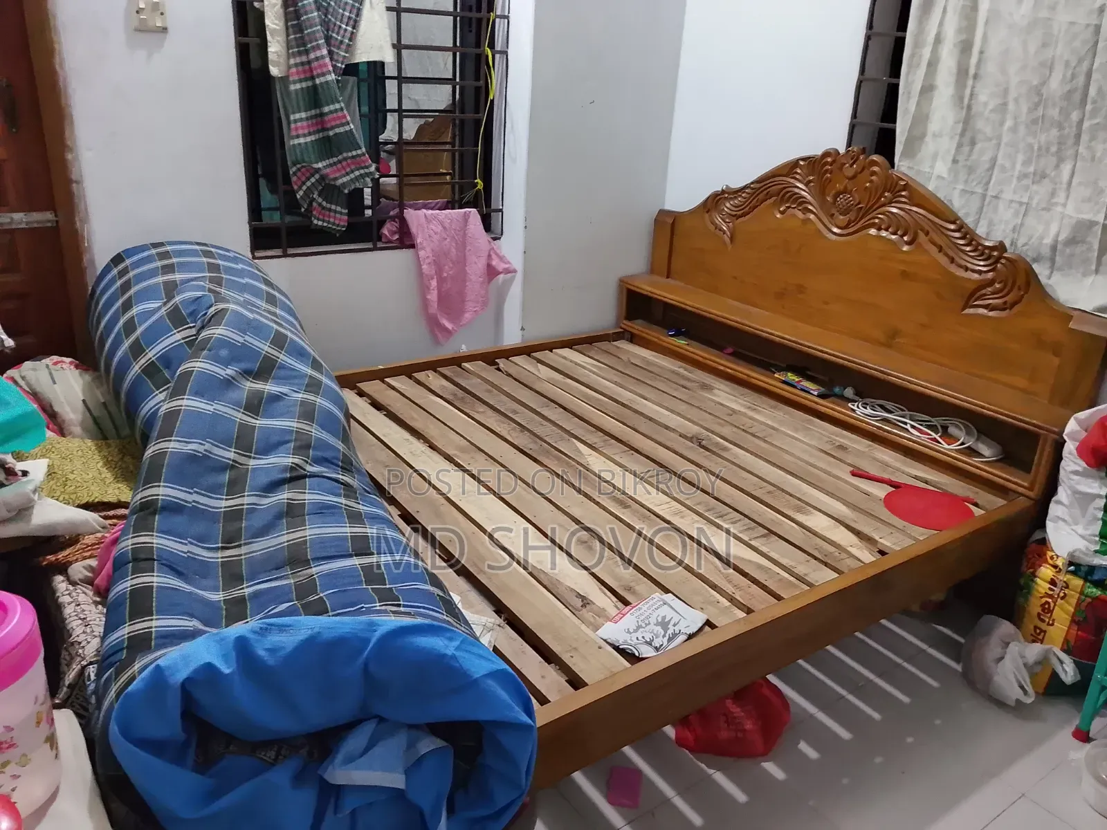 6-foot by 7-foot Neem Wood Bed, Gamari Wood