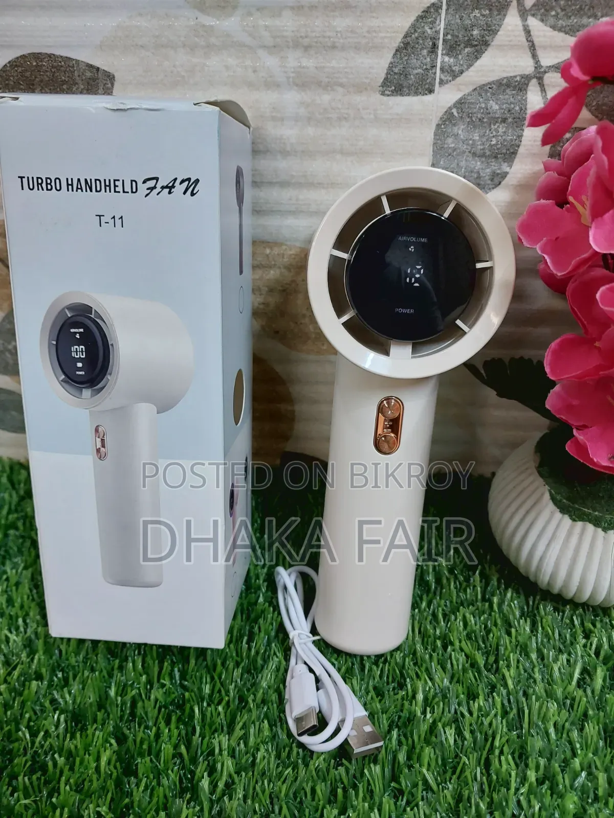 Smart Digital Turbo Handheld Rechargeable Fan