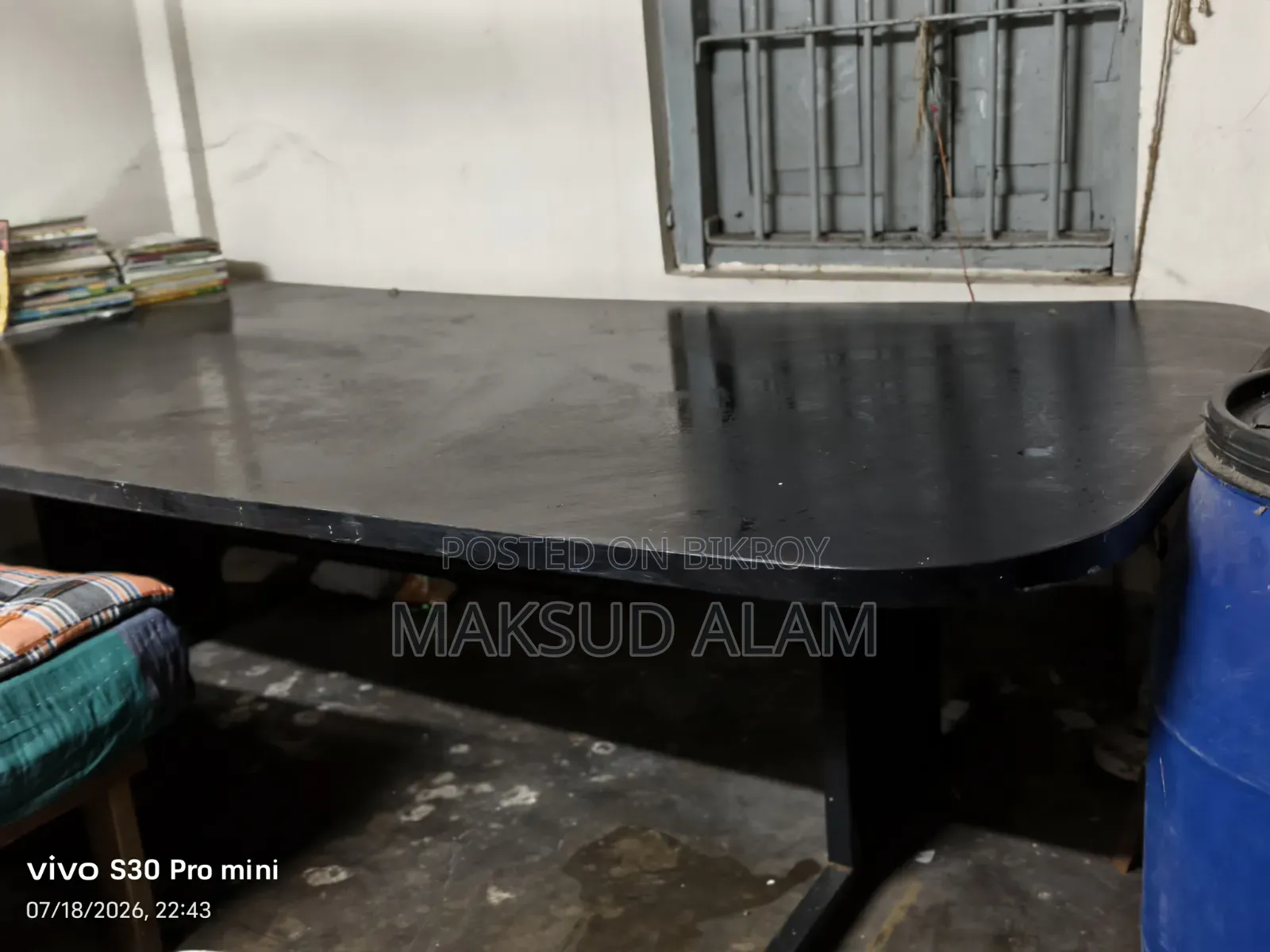 Large table can be used for office work