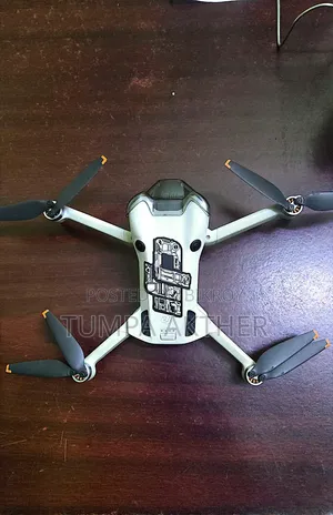 Drone Dji Mini 4 Pro, completely fresh, has 5 months of official warranty.