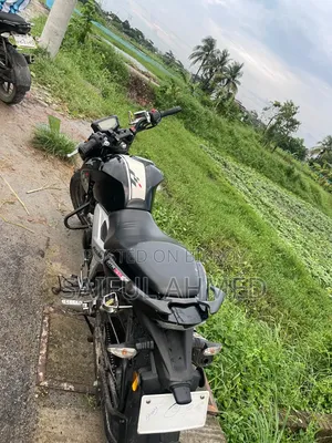TVS Apache RTR 160 4V 2023 Black