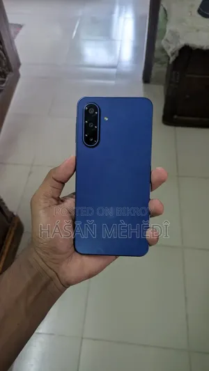 New Samsung Galaxy A17 5G 128 GB Purple