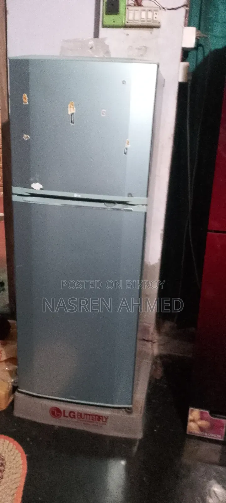 রেফ্রিজারেটরটি বটম ফ্রিজার