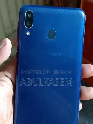 Samsung Galaxy M20 32 GB Blue