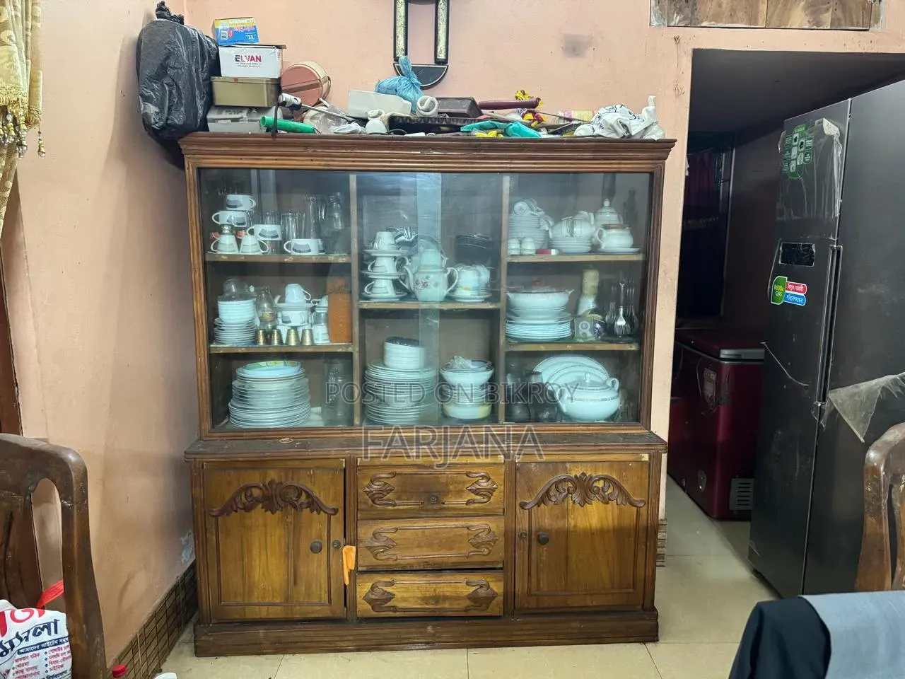 Teak Wooden Showcase