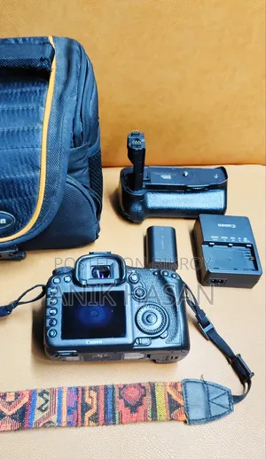 Canon DSLR Camera. Eos 7D.