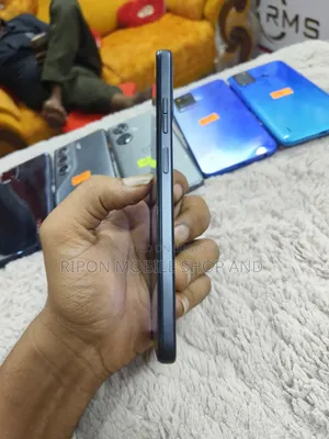 মটোরোলা জি৩৪ ৫জি ১২৮ জিবি কালো