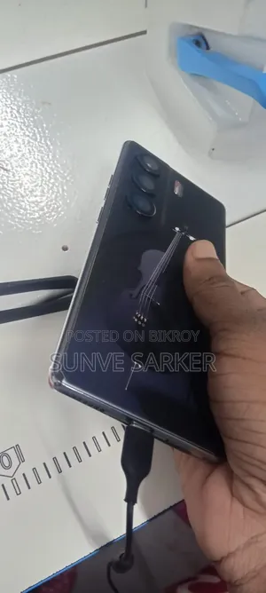 টেকনো ক্যামন ৪০ ২৫৬ জিবি কালো