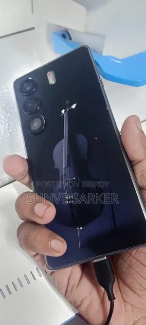 টেকনো ক্যামন ৪০ ২৫৬ জিবি কালো