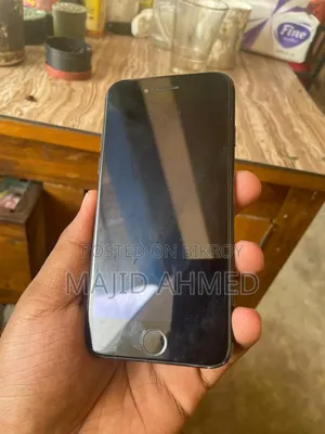 Apple iPhone 7 32 GB Black