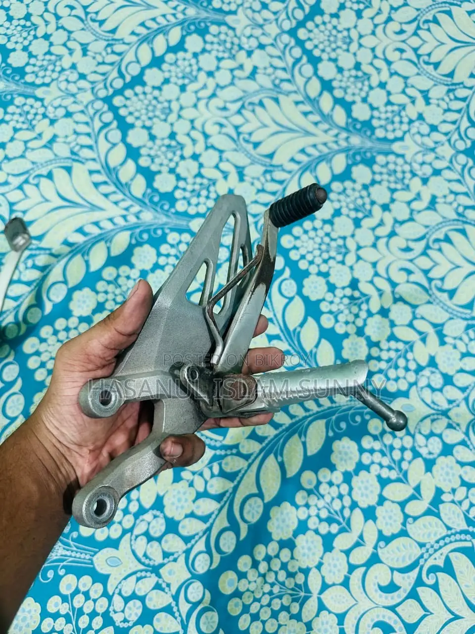 GSXR Aftermarket and R15M Stock Footrest for Sale.