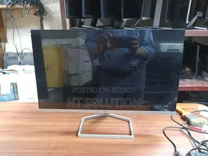 HP 22" Monitor | Good Condition