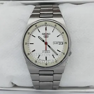 Vintage Seiko 5 Automatic 21 Jewels White Dial Men's Watch