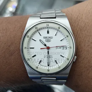 Vintage Seiko 5 Automatic 21 Jewels White Dial Men's Watch