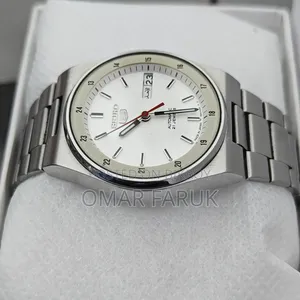 Vintage Seiko 5 Automatic 21 Jewels White Dial Men's Watch