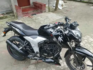 TVS Apache RTR 160 4V 2022 Black