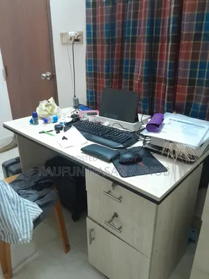 Office Computer Table / Office Desk – Used for 1 year – Good condition
