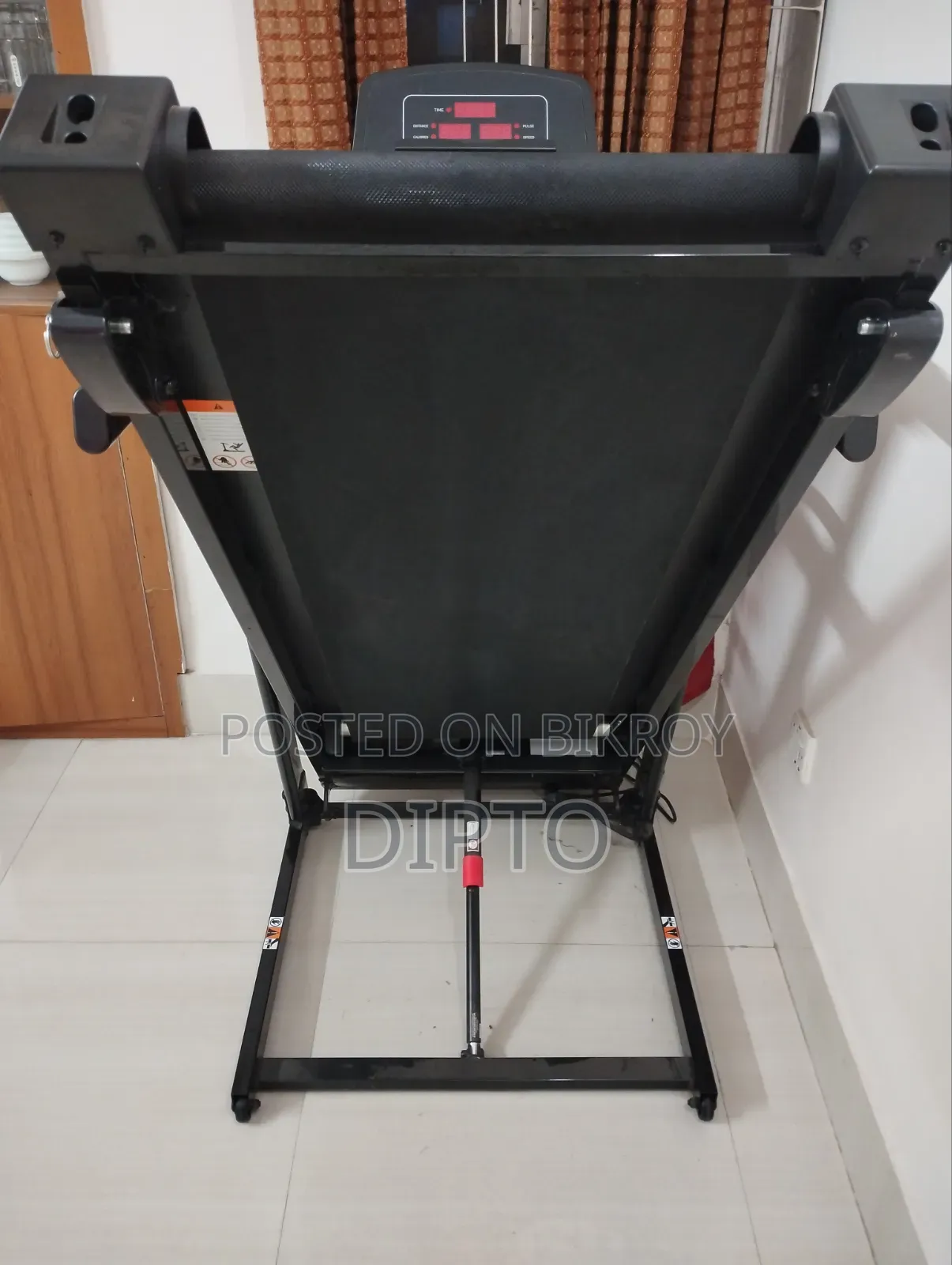 OMA 5105EBM Multi-Function Motorized Treadmill (Used)