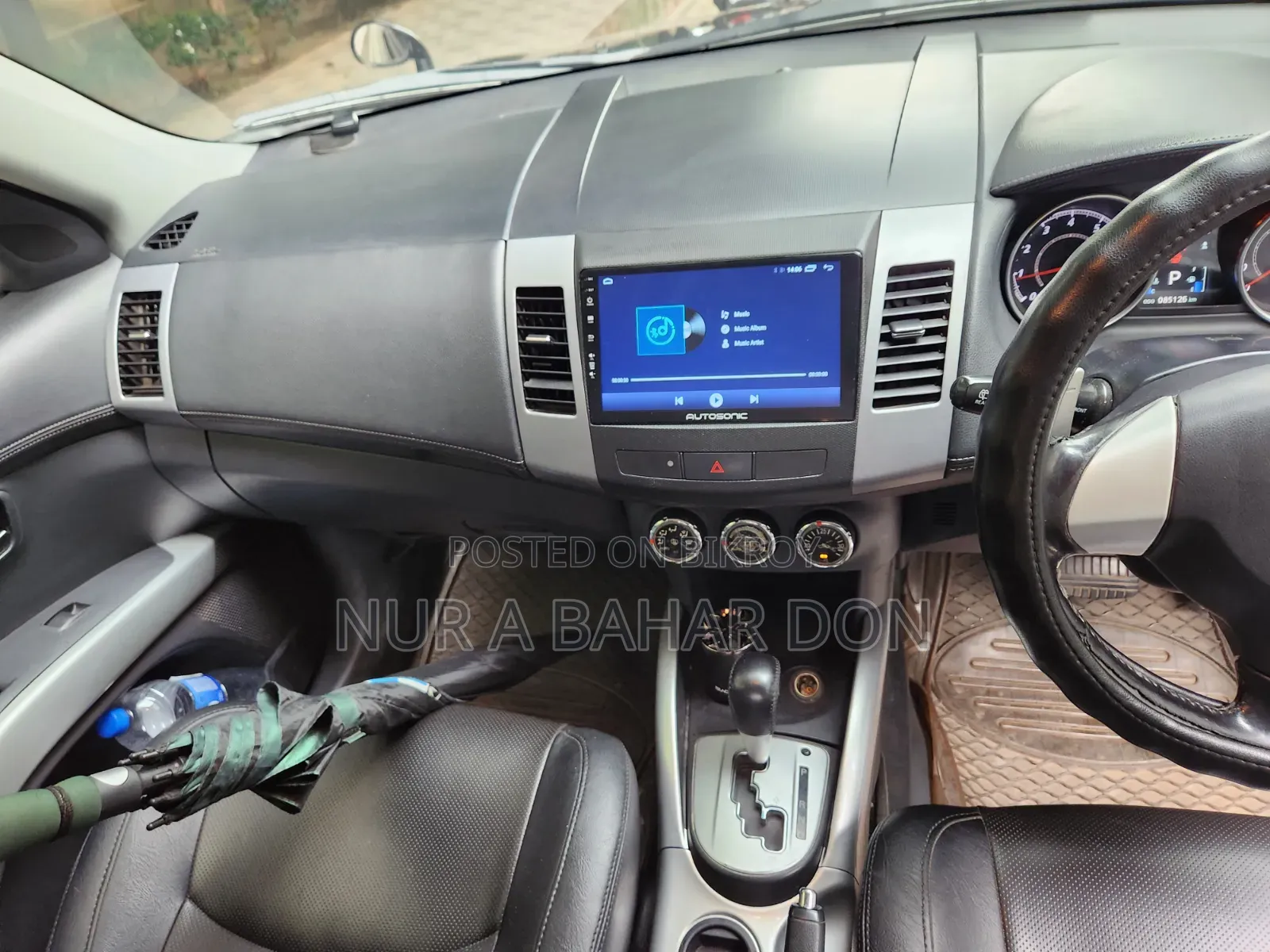 Mitsubishi Outlander 2010 Black