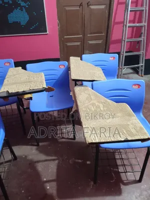 10 pieces 100% new Regal classroom/coaching chairs (intact packaging)