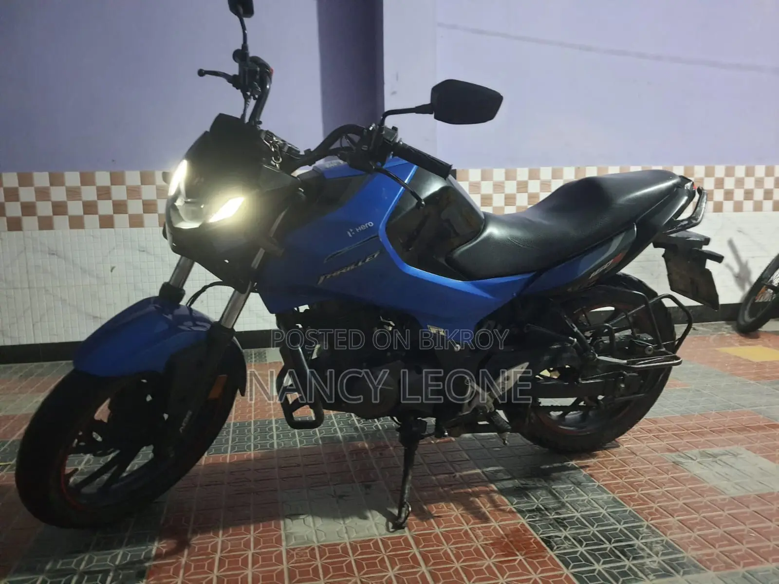 Hero Thriller 160R 2021 Blue
