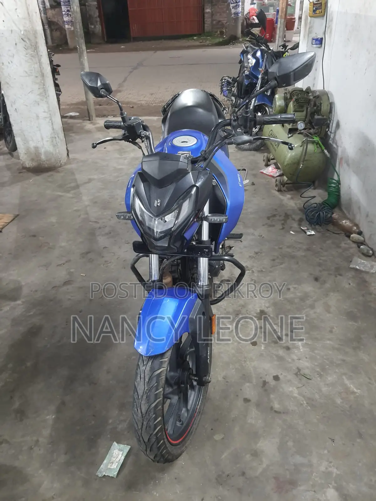 Hero Thriller 160R 2021 Blue