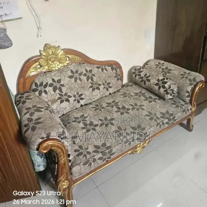Devine Sofa