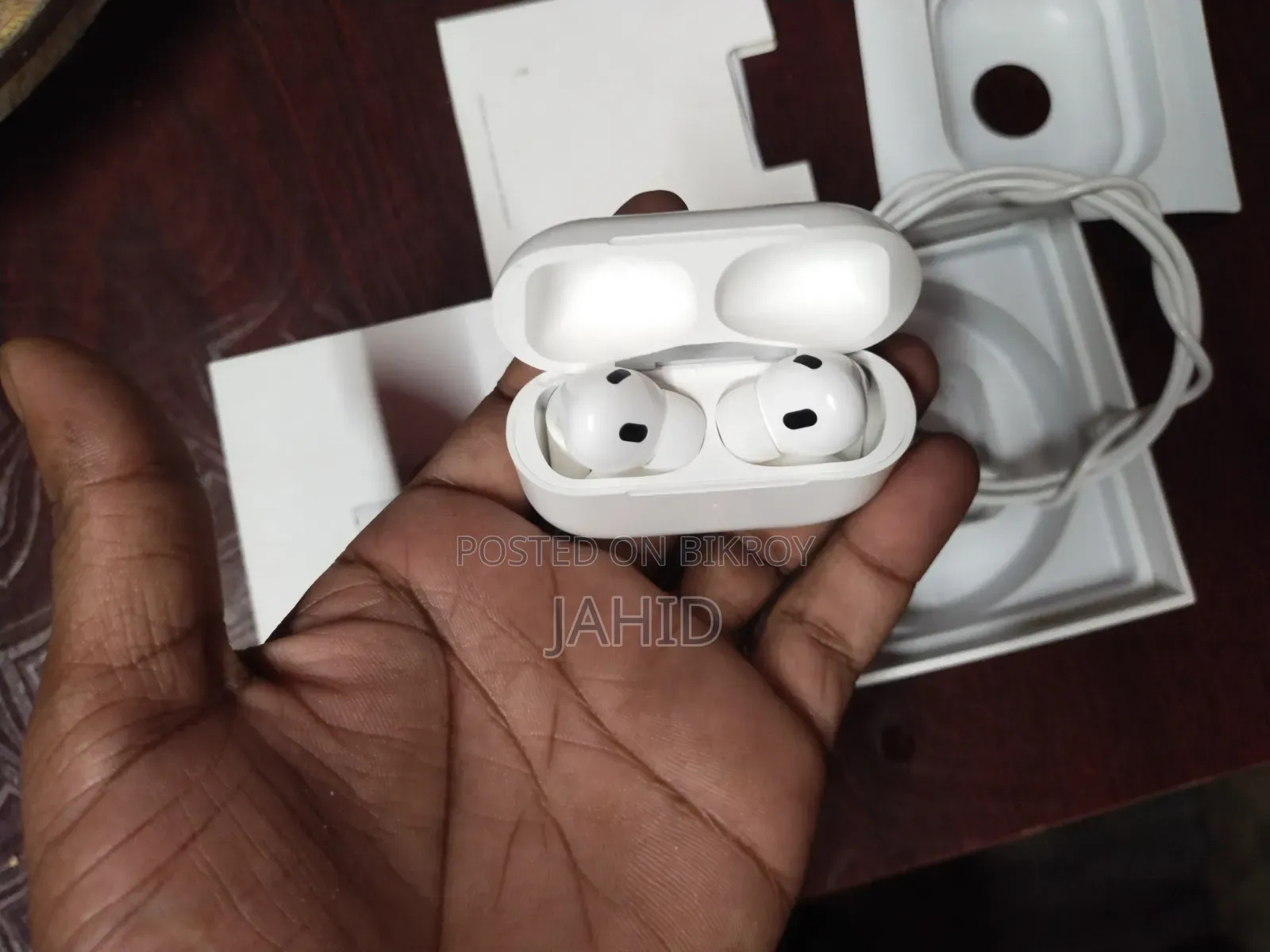 Airpods Pro 2 ( With Box Cable and 6 Piece Cap)