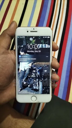 অ্যাপল আইফোন ৮ ৬৪ জিবি সাদা
