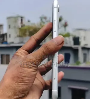 Apple iPhone XR 64 GB White