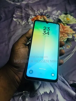 Samsung Galaxy A06 64 GB Gold