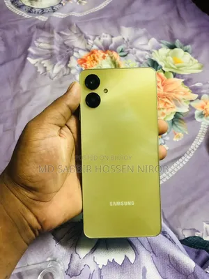 Samsung Galaxy A06 64 GB Gold