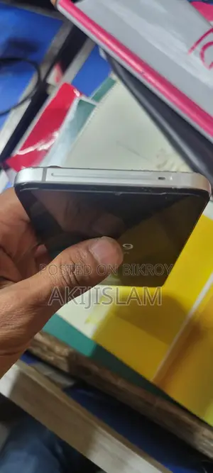 iQOO 128 GB White