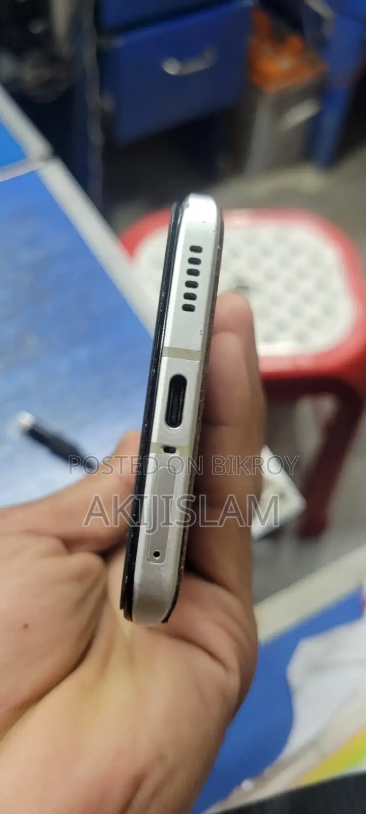 iQOO 128 GB White