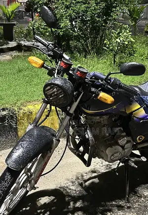 Hero 2002 Blue