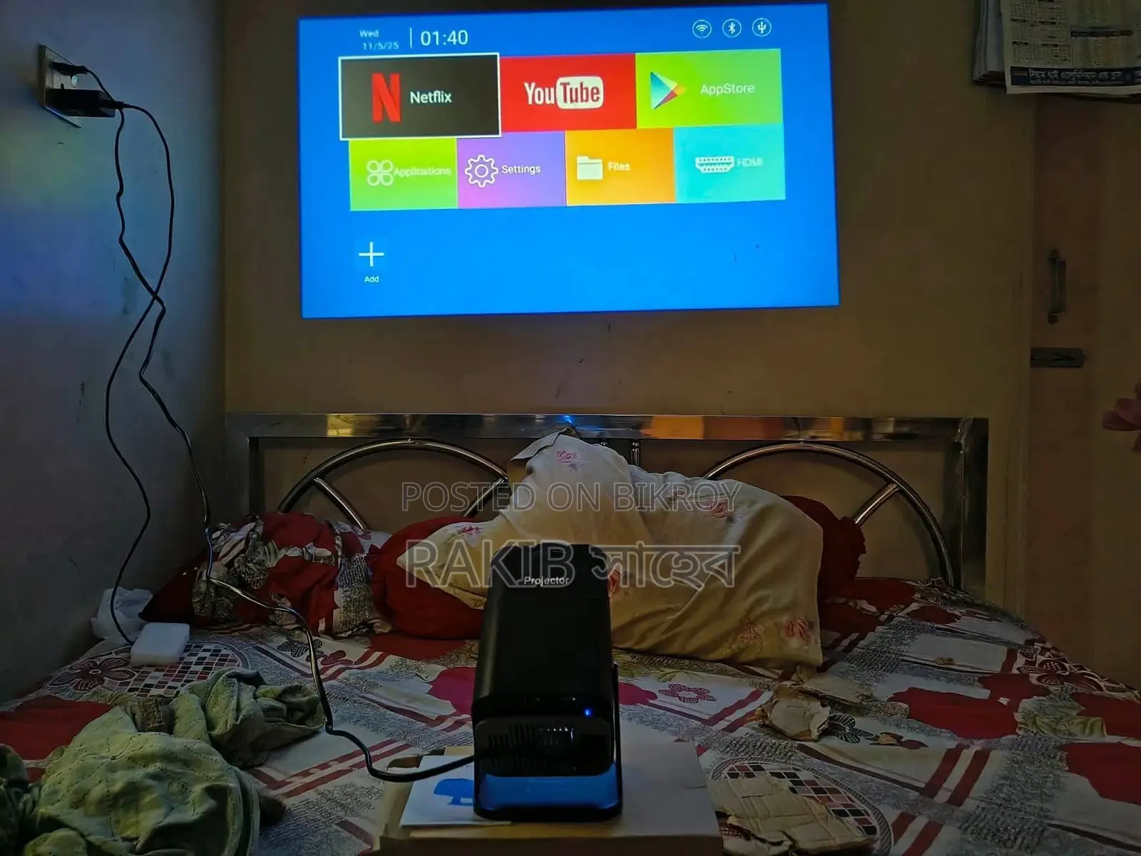 Projector for Sell +100inc Alr Screen